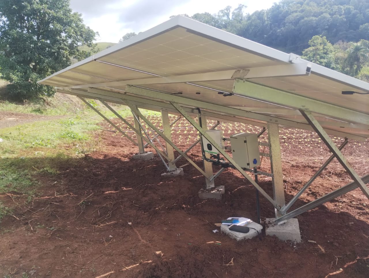 Sistema Fotovoltaico Comercial — Energia Solar